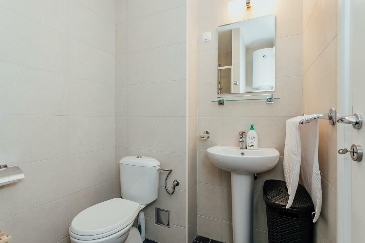 Acacia Hill A3 Apartment Thenovici Exterior photo