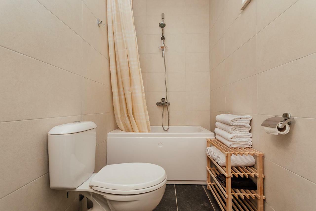 Acacia Hill A3 Apartment Thenovici Exterior photo