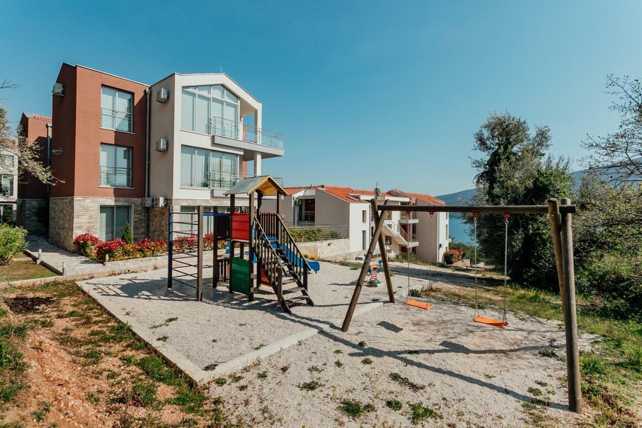 Acacia Hill A3 Apartment Thenovici Exterior photo