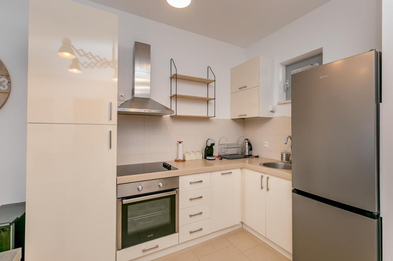 Acacia Hill A3 Apartment Thenovici Exterior photo
